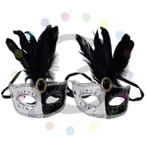 Antifaz blanco y negro